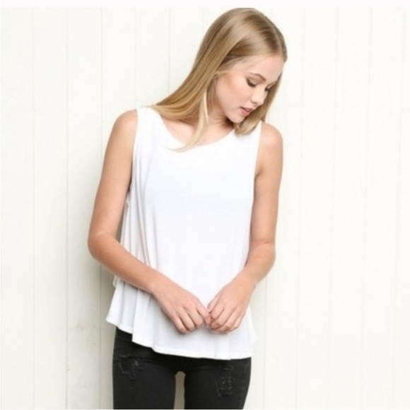 Brandy Melville White Open Back Tee Sleeveless One Size - Picture 9 of 9